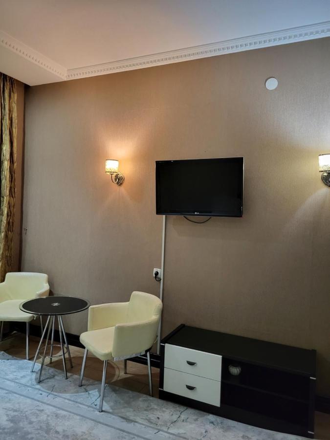 Seoul Hotel Shymkent Eksteriør billede