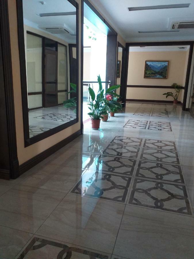 Seoul Hotel Shymkent Eksteriør billede