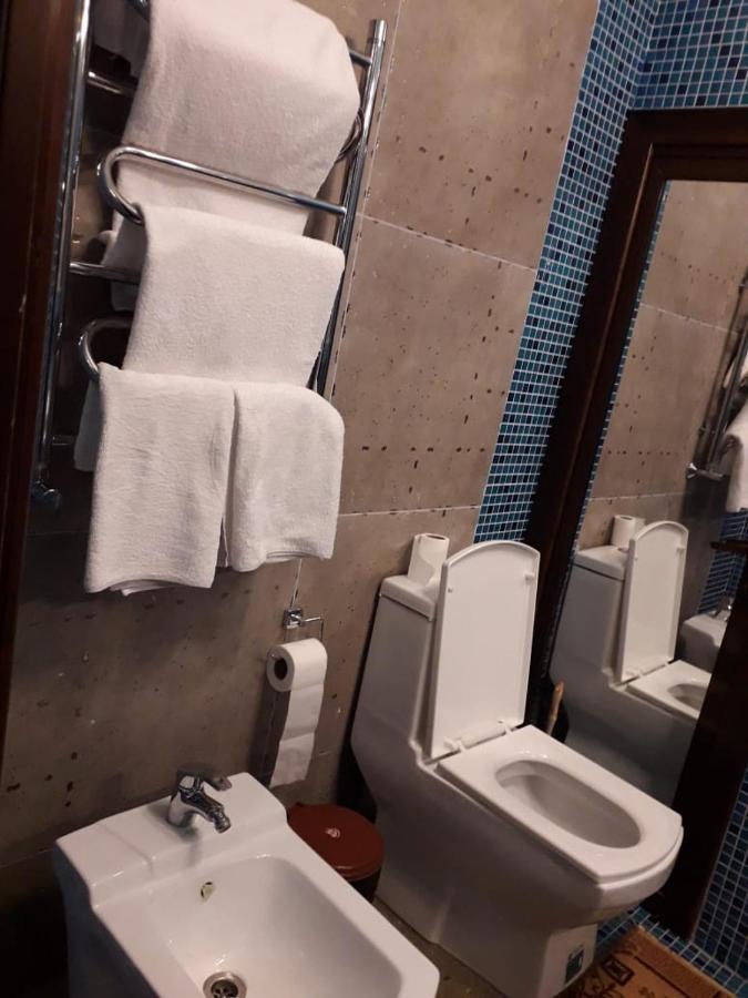 Seoul Hotel Shymkent Eksteriør billede